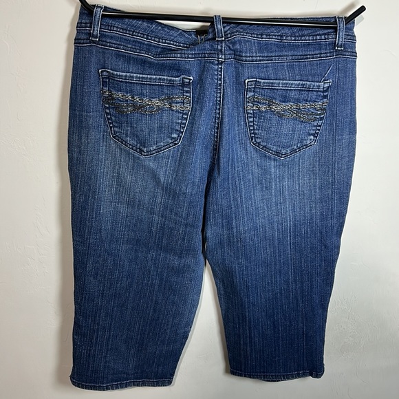 Style & Co Tummy Control Petite - Picture 3 of 3